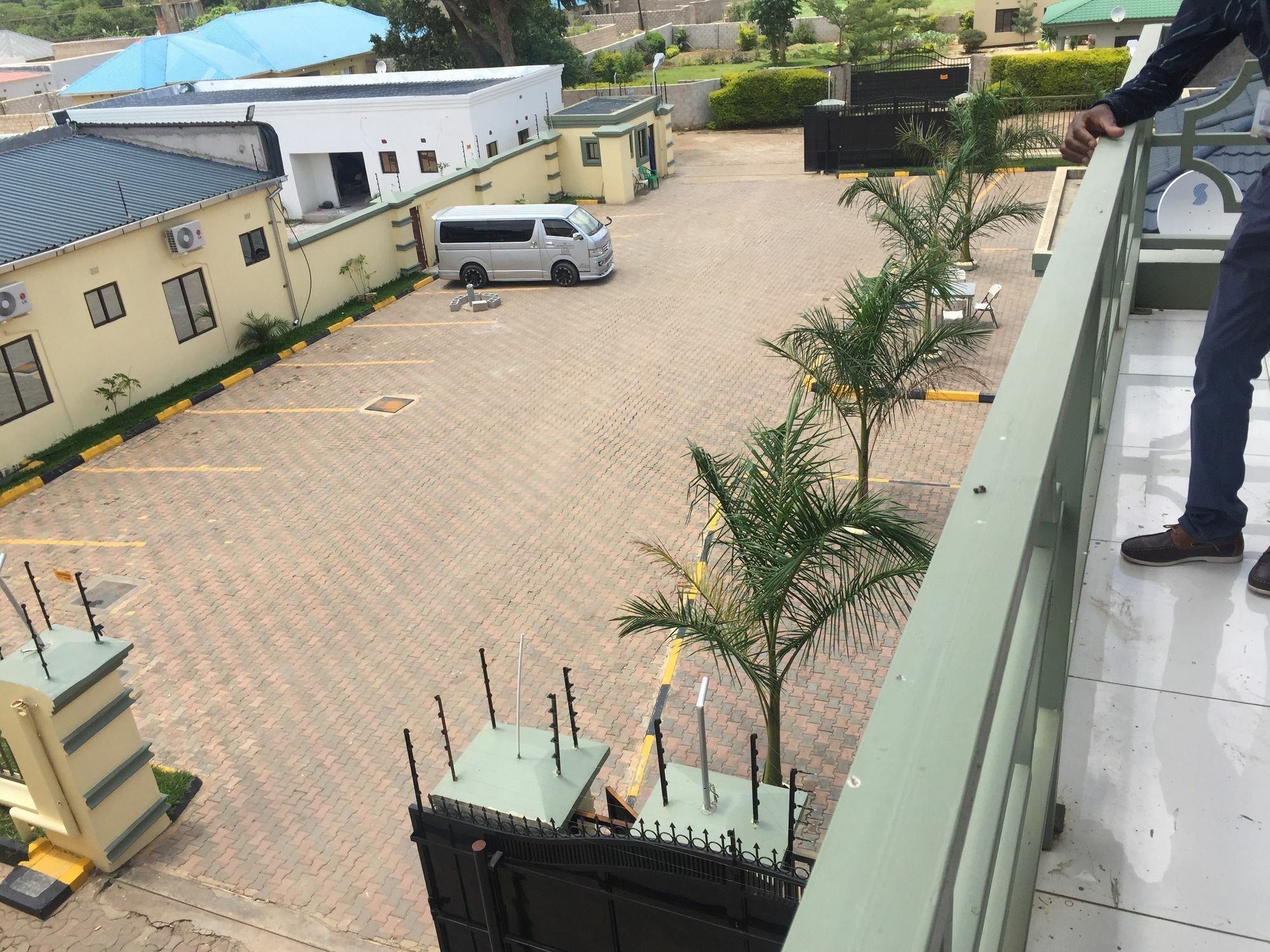 The Prince Charles Hotel Lusaka Exterior photo